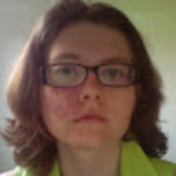 Meet your Posher, Julie - Picture 1 of 1